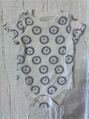SET OF 7 - Cotton Short sleeve Bodysuits - 6 months MULTIPLE BRANDS